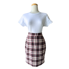 Load image into Gallery viewer, Gray and Red Tartan Plaid Wool Blend Skirt | Small-Medium
