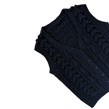 Load image into Gallery viewer, Black Wool Chunky Knit Vest | Medium - Large