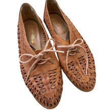Load image into Gallery viewer, Brown Lace-up Huarache Shoes | Size 7