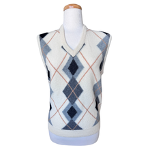 Load image into Gallery viewer, Caso Argyle Lambswool Sweater Vest | Medium