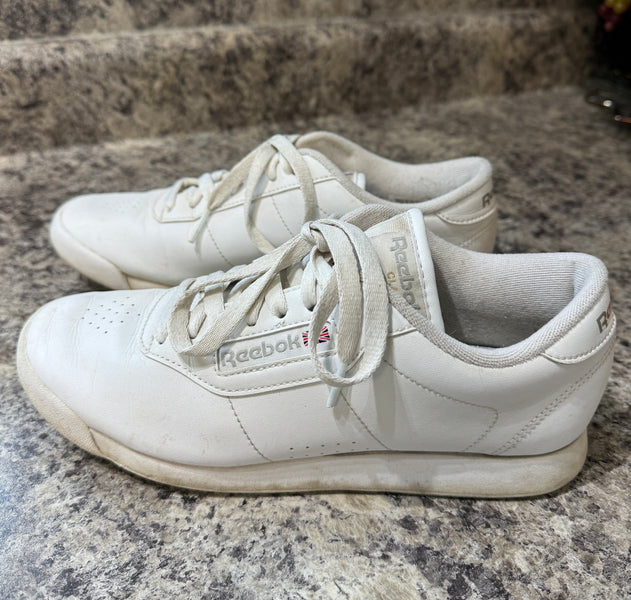 How to clean any kind of white sneaker