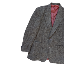 Load image into Gallery viewer, Men&#39;s Brown Harris Tweed Blazer | Medium-Large
