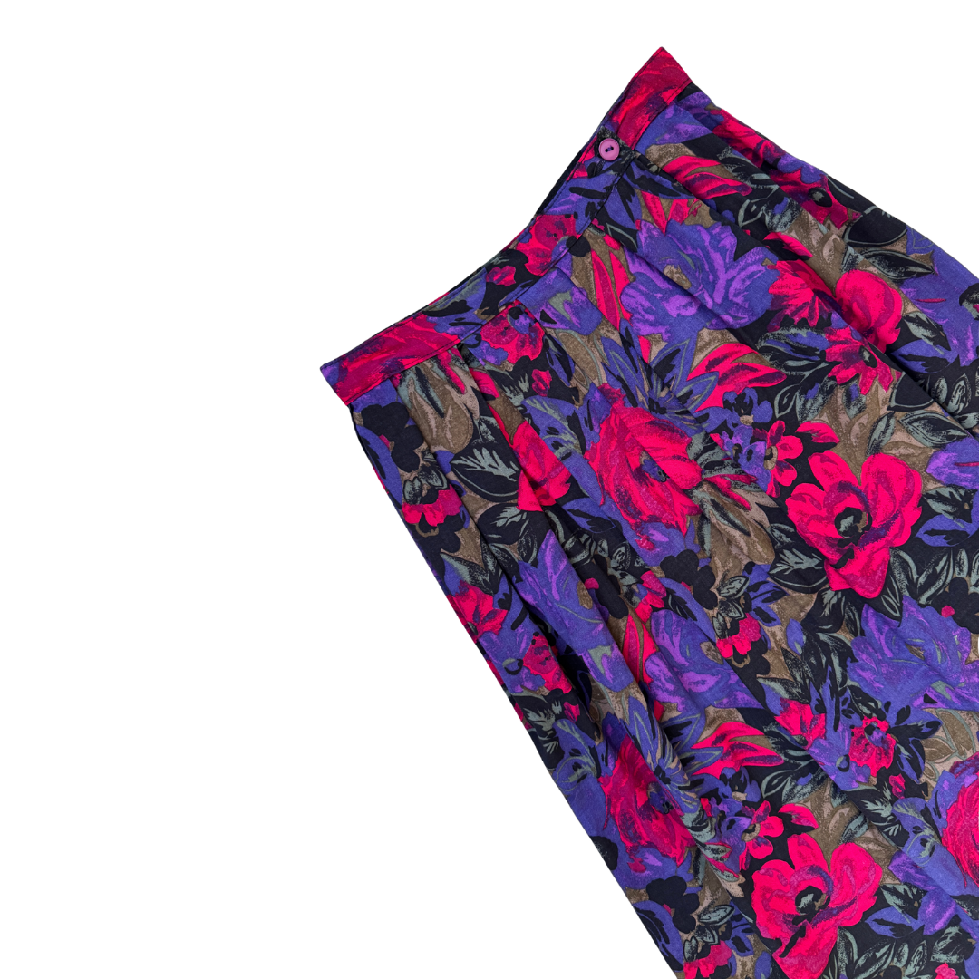 Eaton's Club House Black Bright Floral Skirt | Small