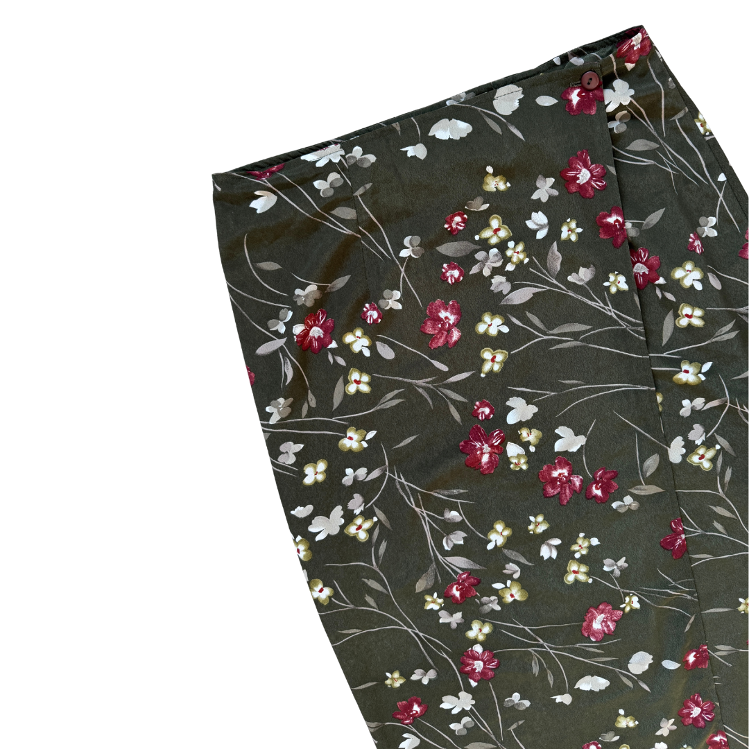 Pariscope Green Maxi Skirt with Red Floral Print | Large