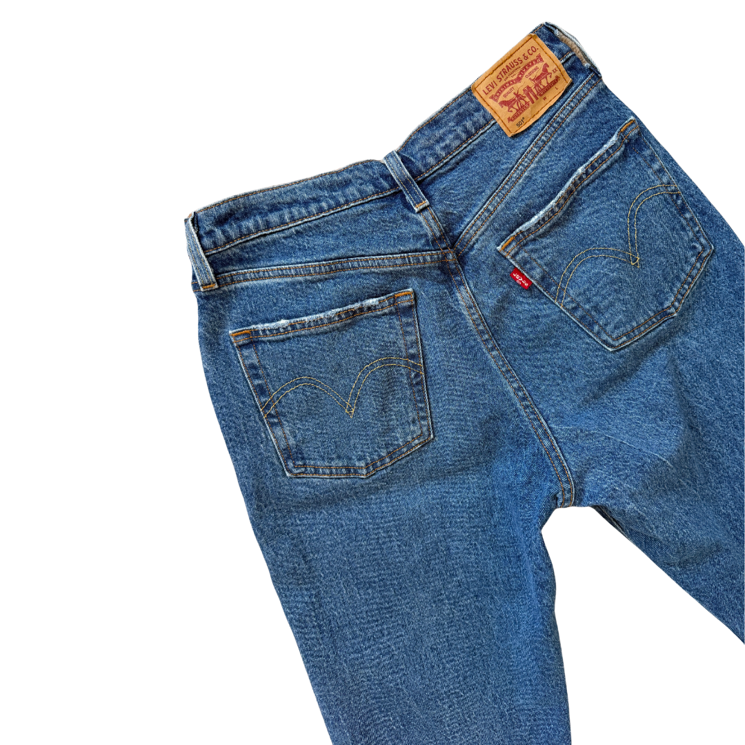 Levi's 501 Original Fit Jeans (Worn in Indigo) | 27