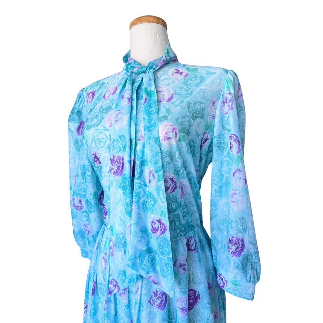 Tradition Sheer Blue and Purple Floral Print and Faux Tie Collar | Medium