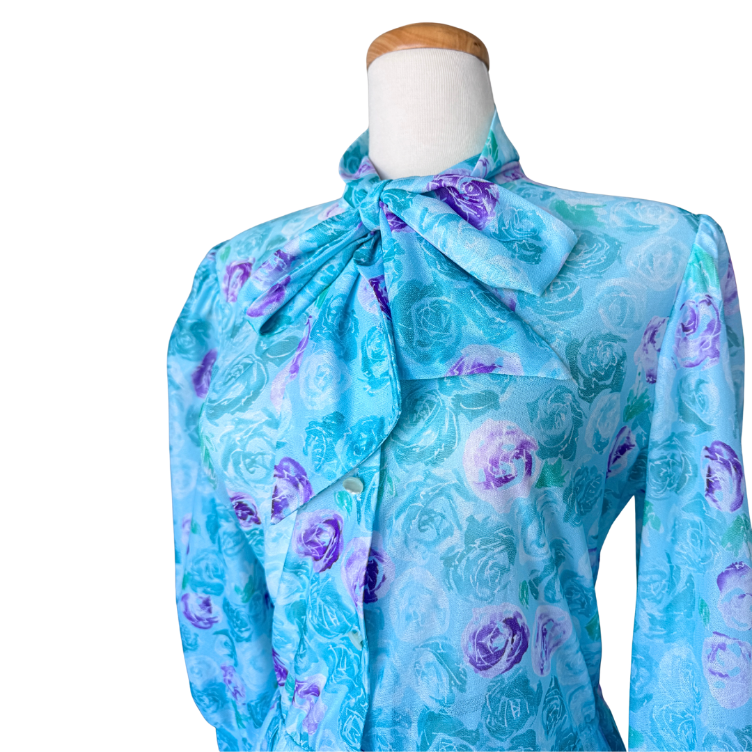 Tradition Sheer Blue and Purple Floral Print and Faux Tie Collar | Medium