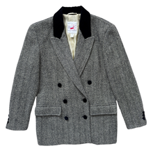 Load image into Gallery viewer, Vintage 1980s Mondi Black and Beige Wool Chevron Knit Blazer - Medium / Large
