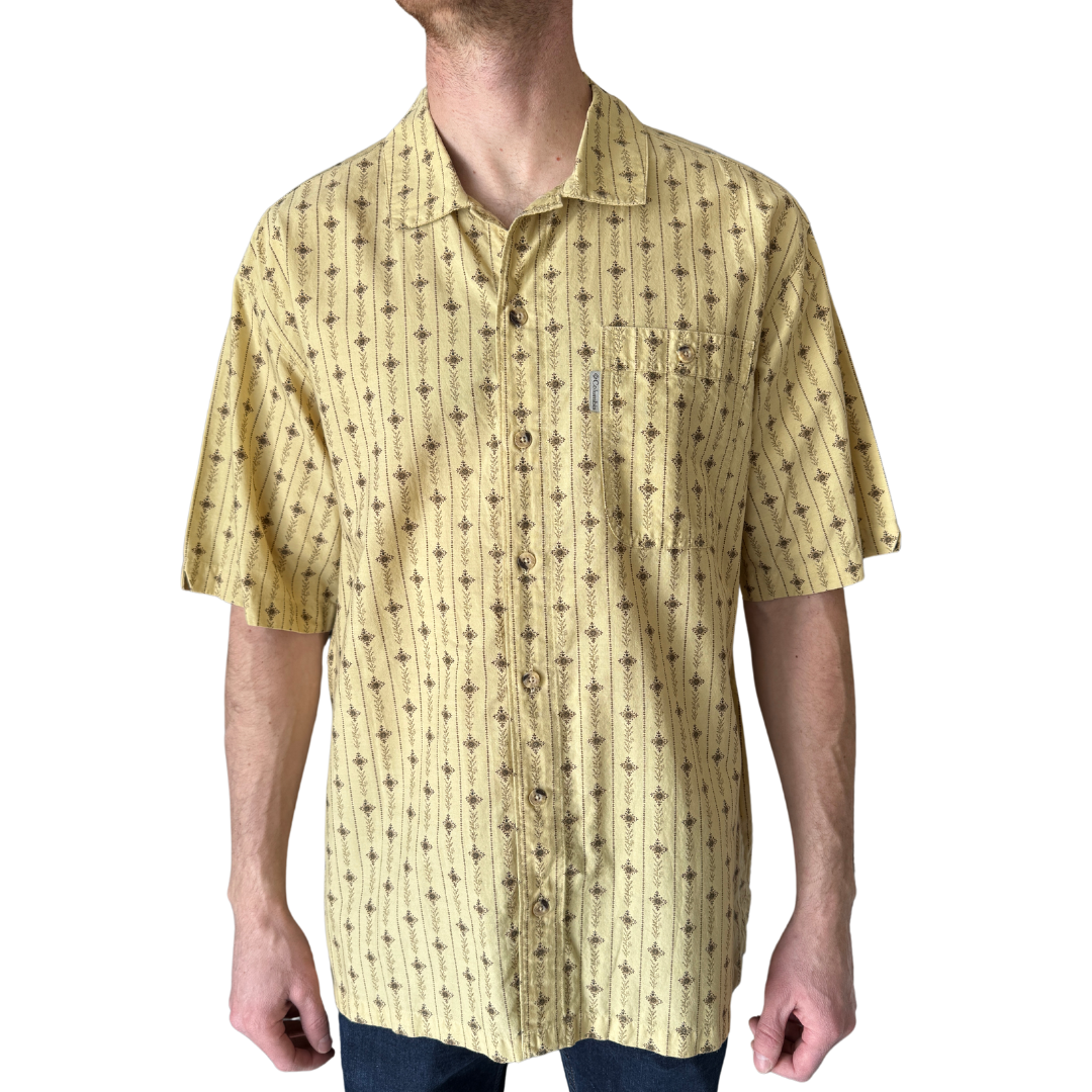 Men's Columbia Sportswear Printed Short Sleeve Button Down Collared Shirt | Large