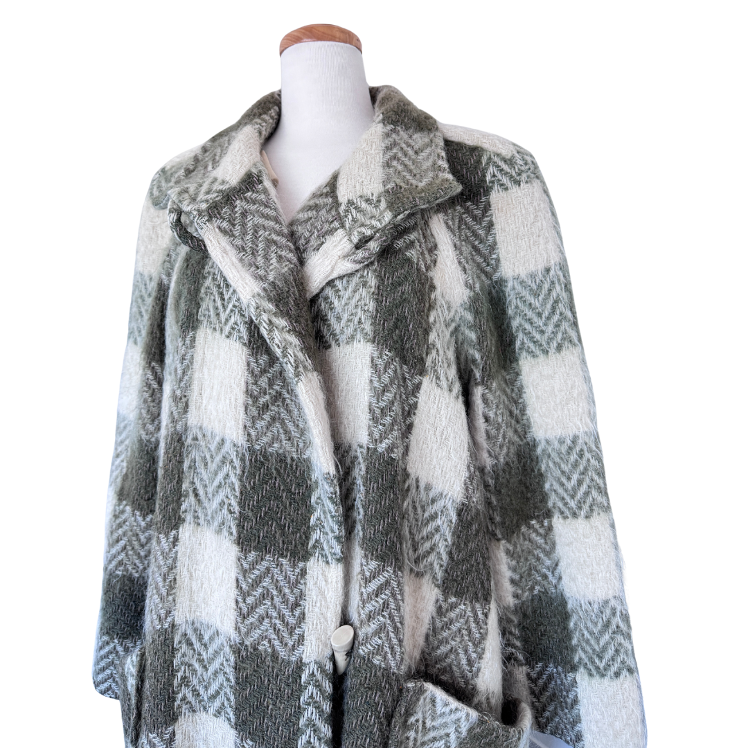 Linda Lundstrom Sport Green and Cream Plaid Brushed Wool Coat | Medium - Large (Long)