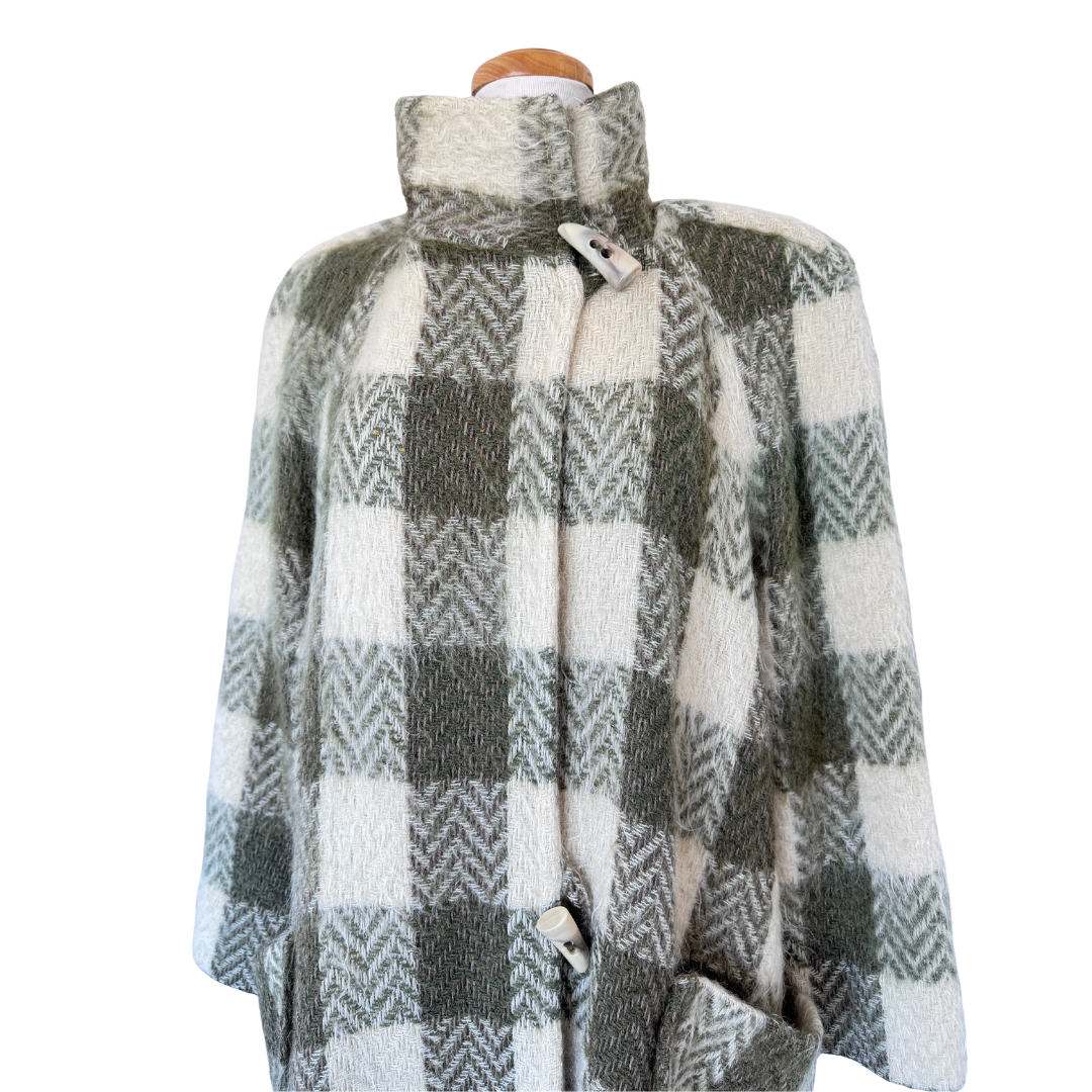 Linda Lundstrom Sport Green and Cream Plaid Brushed Wool Coat | Medium - Large (Long)
