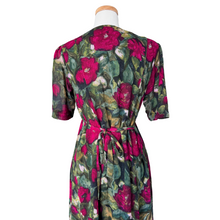Load image into Gallery viewer, Poems by Esteem Red and Green Floral Maxi Dress | Medium
