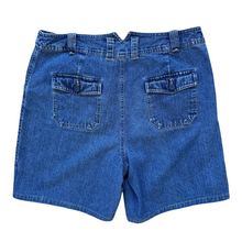 Load image into Gallery viewer, White Stag Denim Shorts | Large (32)
