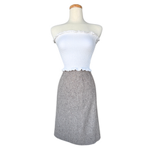 Load image into Gallery viewer, Sportsville Marled Beige Wool Blend Skirt | Medium-Large

