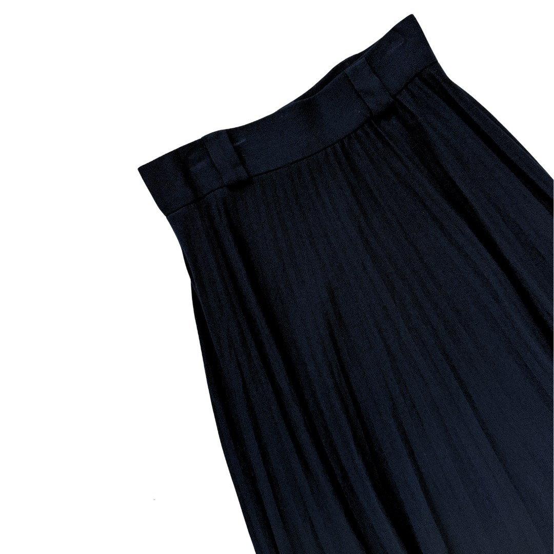 Spitalnick & Co. Saks Fifth Avenue Pleated Black Wool Skirt | Medium