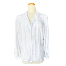 Load image into Gallery viewer, White Lace Collared Blouse | Medium-Large
