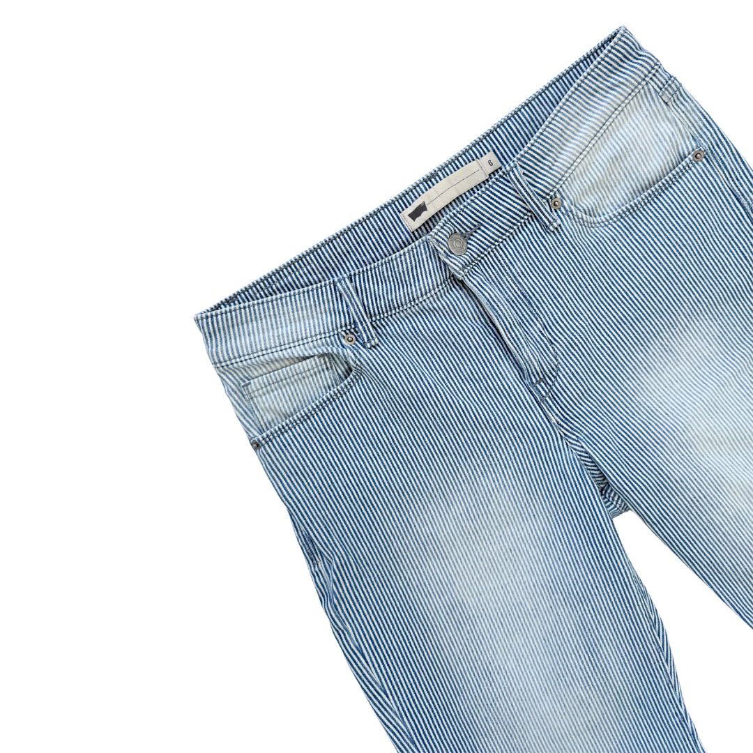 Levi's Light Wash Striped Jorts | Size 6