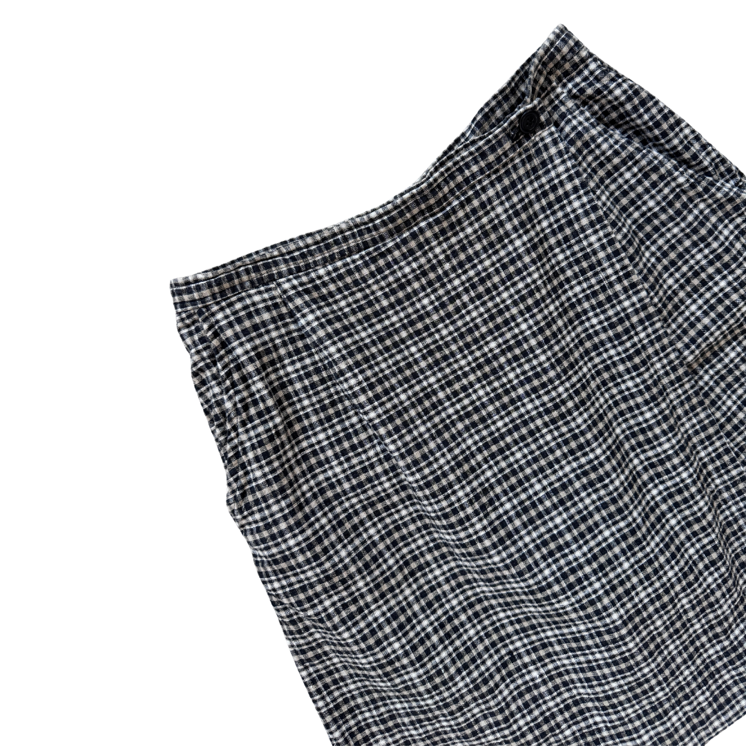 Black and Beige Plaid Skort | Medium