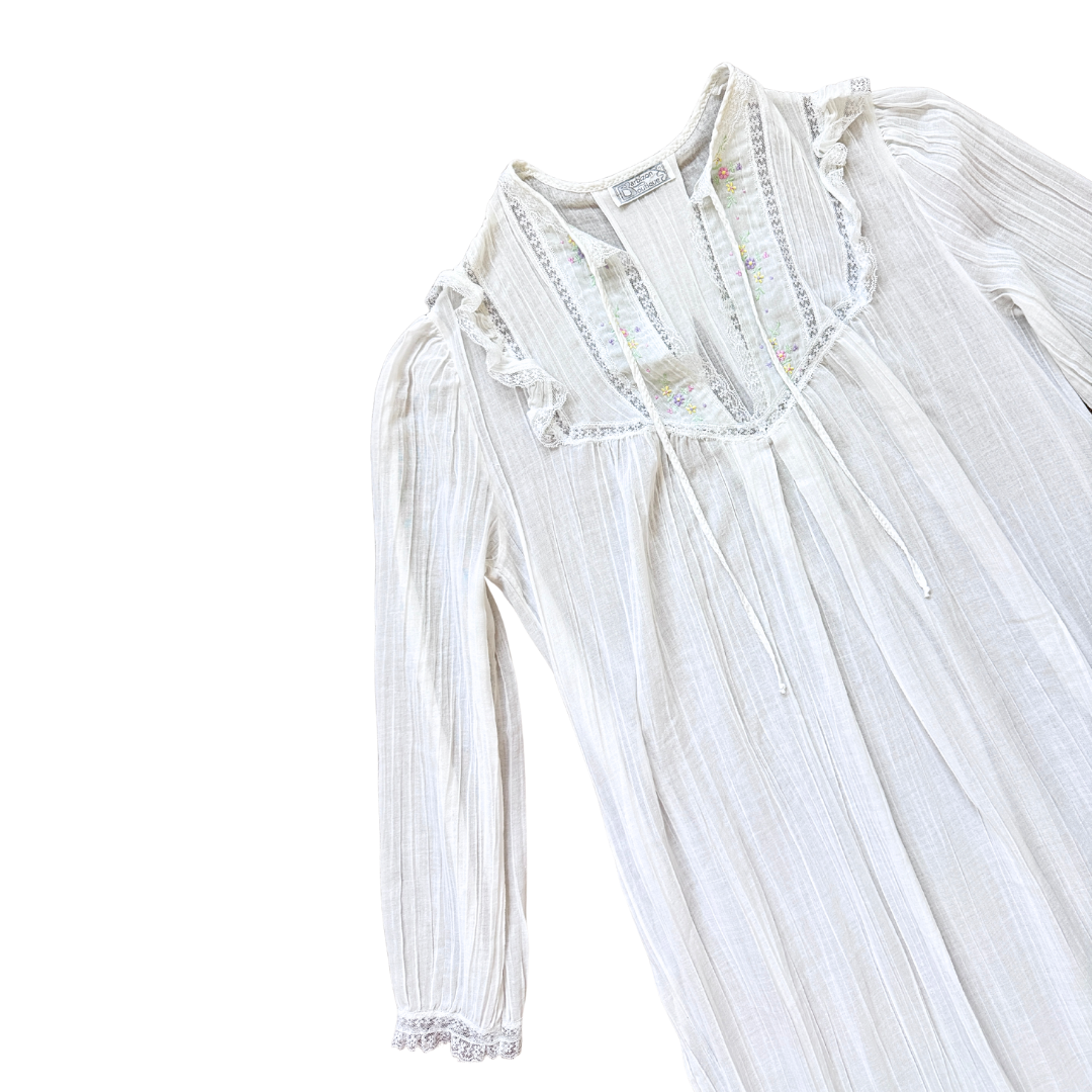 Barbizon Boutique Ruffle Collared Dress with Floral Embroidery | Medium-Large