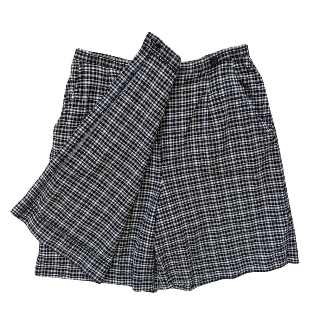 Black and Beige Plaid Skort | Medium