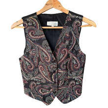 Load image into Gallery viewer, Paisley Printed Vest | Extra-Small / Small
