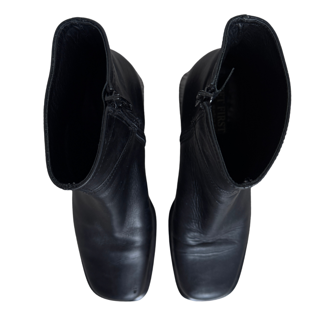 Feet First Italy Black Square Toe Leather Boots | Size 37 / Women's 7
