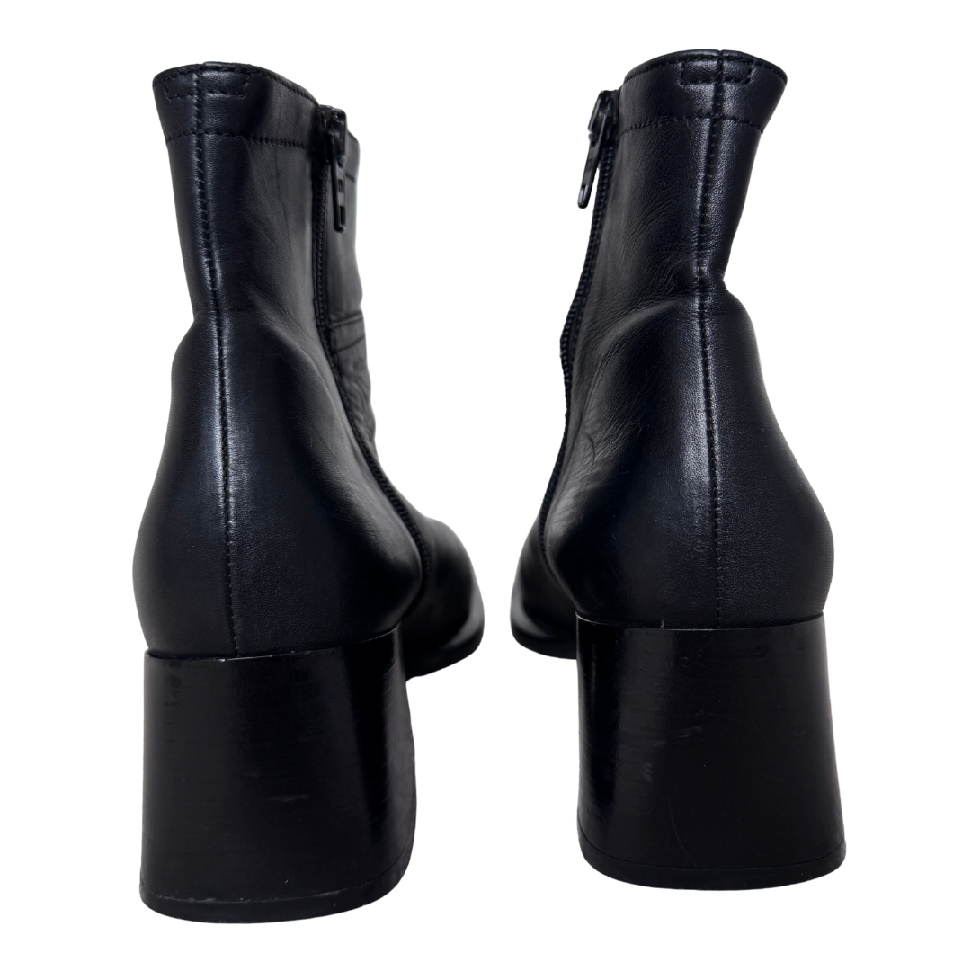 Feet First Italy Black Square Toe Leather Boots | Size 37 / Women's 7