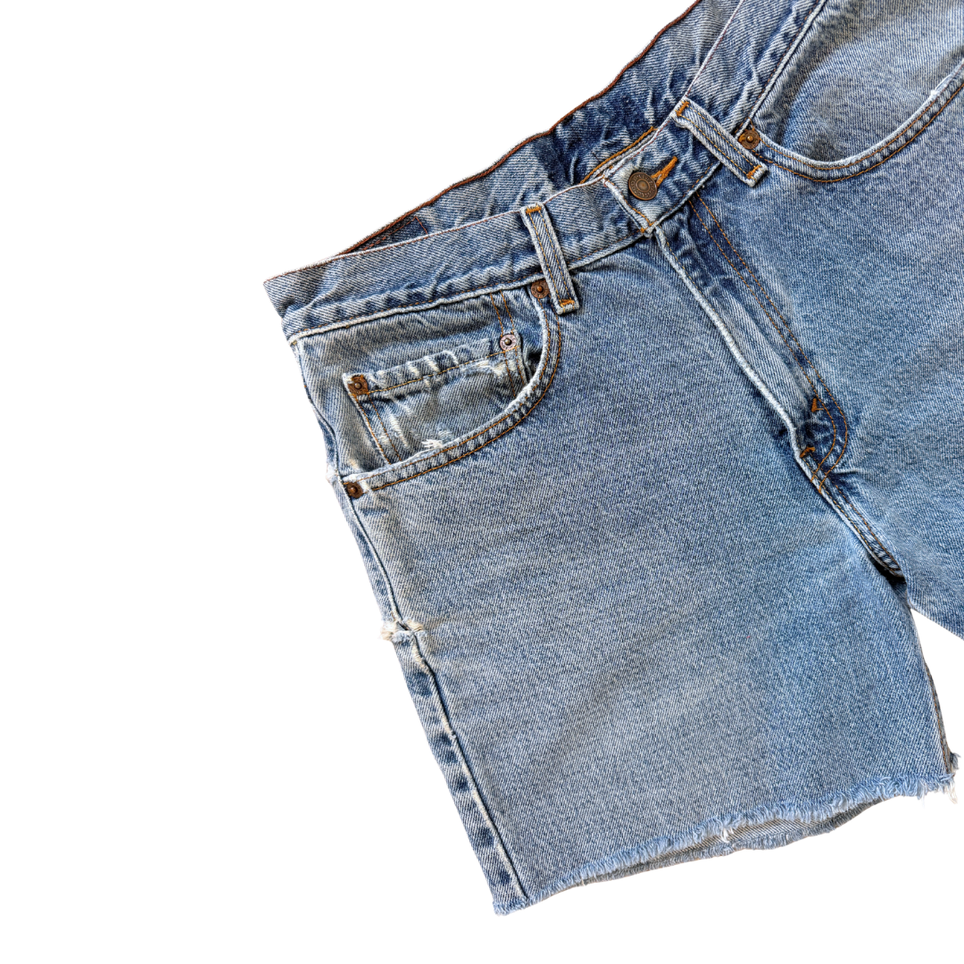Levi Strauss Signature Light Wash Cut Off Shorts | 28
