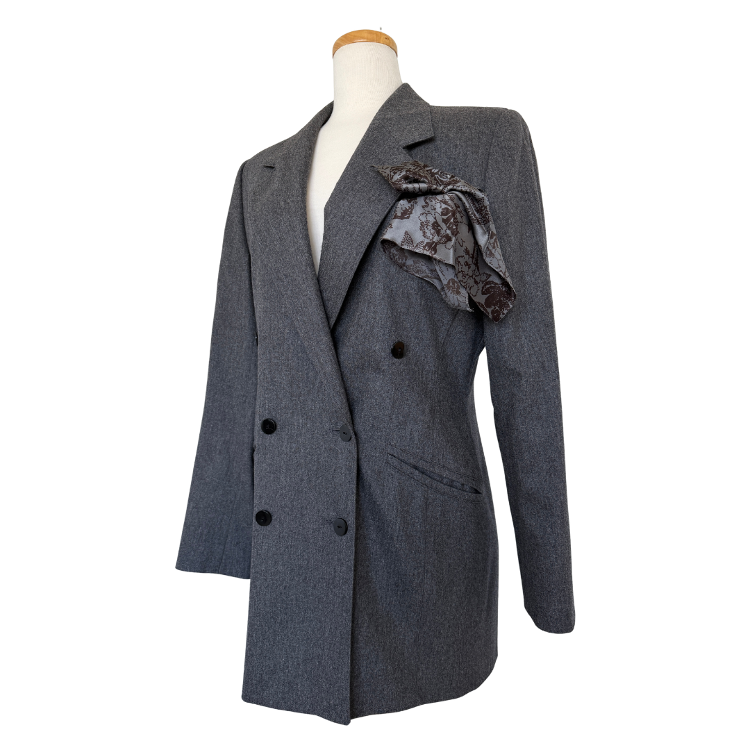 Escada Dark Grey Marled Wool and Cashmere Long Suit Jacket | 40 (Large)