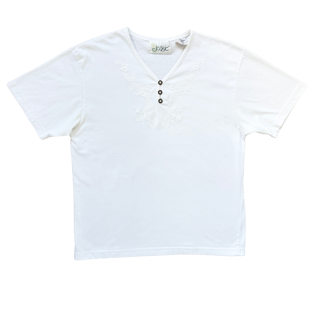 Vintage 1990s Jessie White Floral Embroidered T-Shirt | Medium - Large