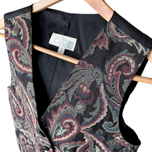 Load image into Gallery viewer, Paisley Printed Vest | Extra-Small / Small
