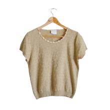 Load image into Gallery viewer, Beige Rose Knit Short Sleeve Sweater | M
