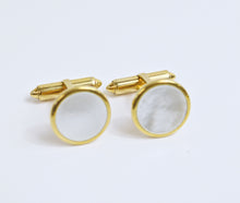 Load image into Gallery viewer, Vintage Krementz Gold Plated Mother Cuff Links | 1950s
