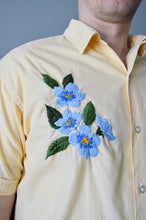 Load image into Gallery viewer, Men&#39;s Up-Cycled Hand Embroidered Forget-me-not Oxford Shirt | L
