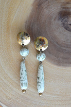 Load image into Gallery viewer, Vintage 1990s Neutral Gold and Stone Dangle Earrings
