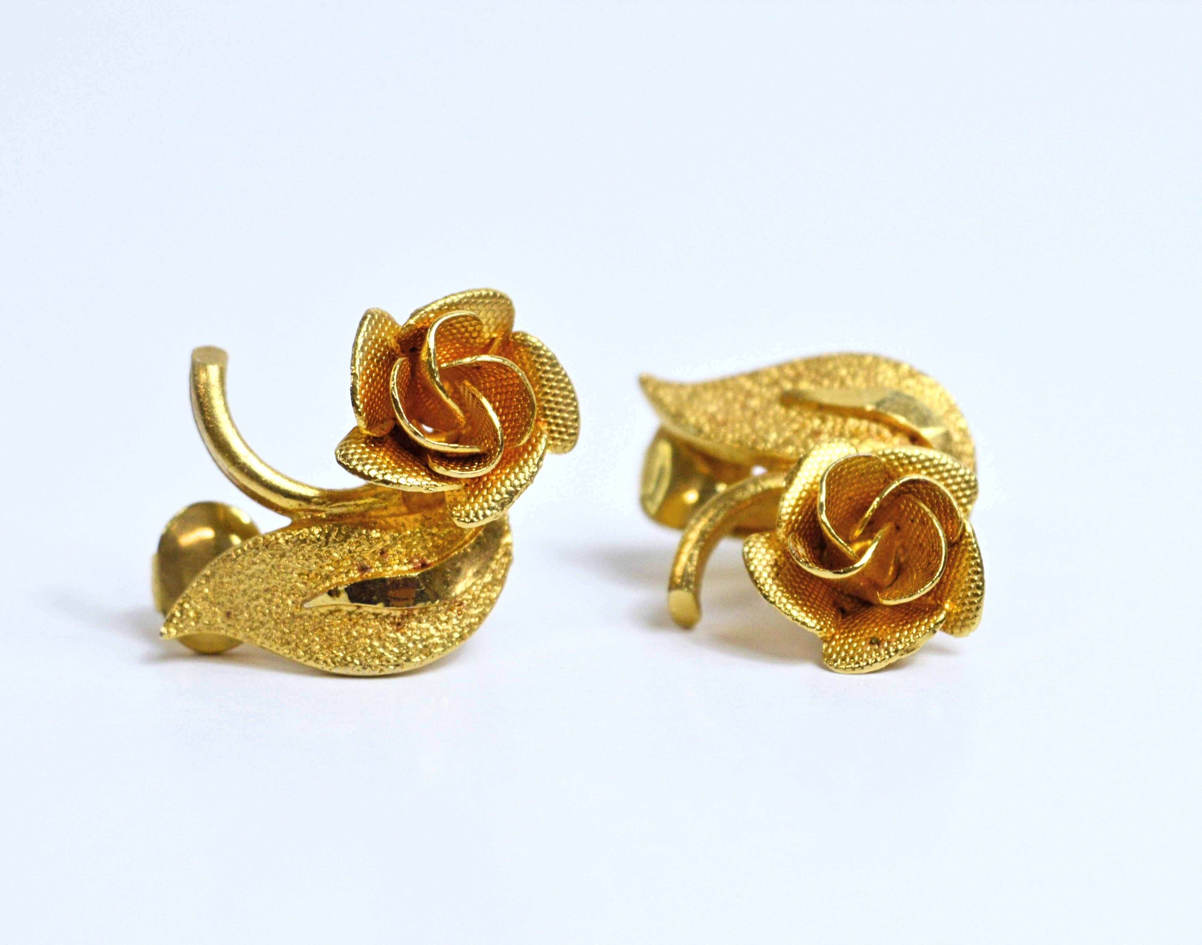 Vintage Signed Coro Goldtone Floral Brooch and Earring Set |1980s