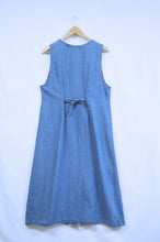 Load image into Gallery viewer, Pleated Tie Back Denim Maxi Dress | M
