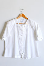 Load image into Gallery viewer, Vintage White Embroidered Lace Short-Sleeve Blouse
