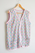 Load image into Gallery viewer, Pink and Blue Floral Zip Vest | M-L
